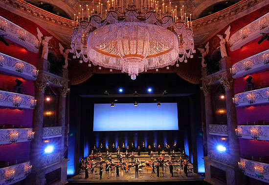 Adventsbenefizkonzert der BMW Niederlassung München am 14.12.2020  mit dem Bayerischen Staatsorchester unter der Leitung von Vladimir Jurowski  ©Foto:  W Hösl 